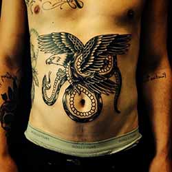 tatouage-abdomen-homme.jpg