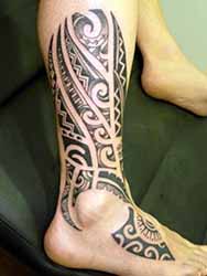 tatouage-tribal-mollet-homme.jpg